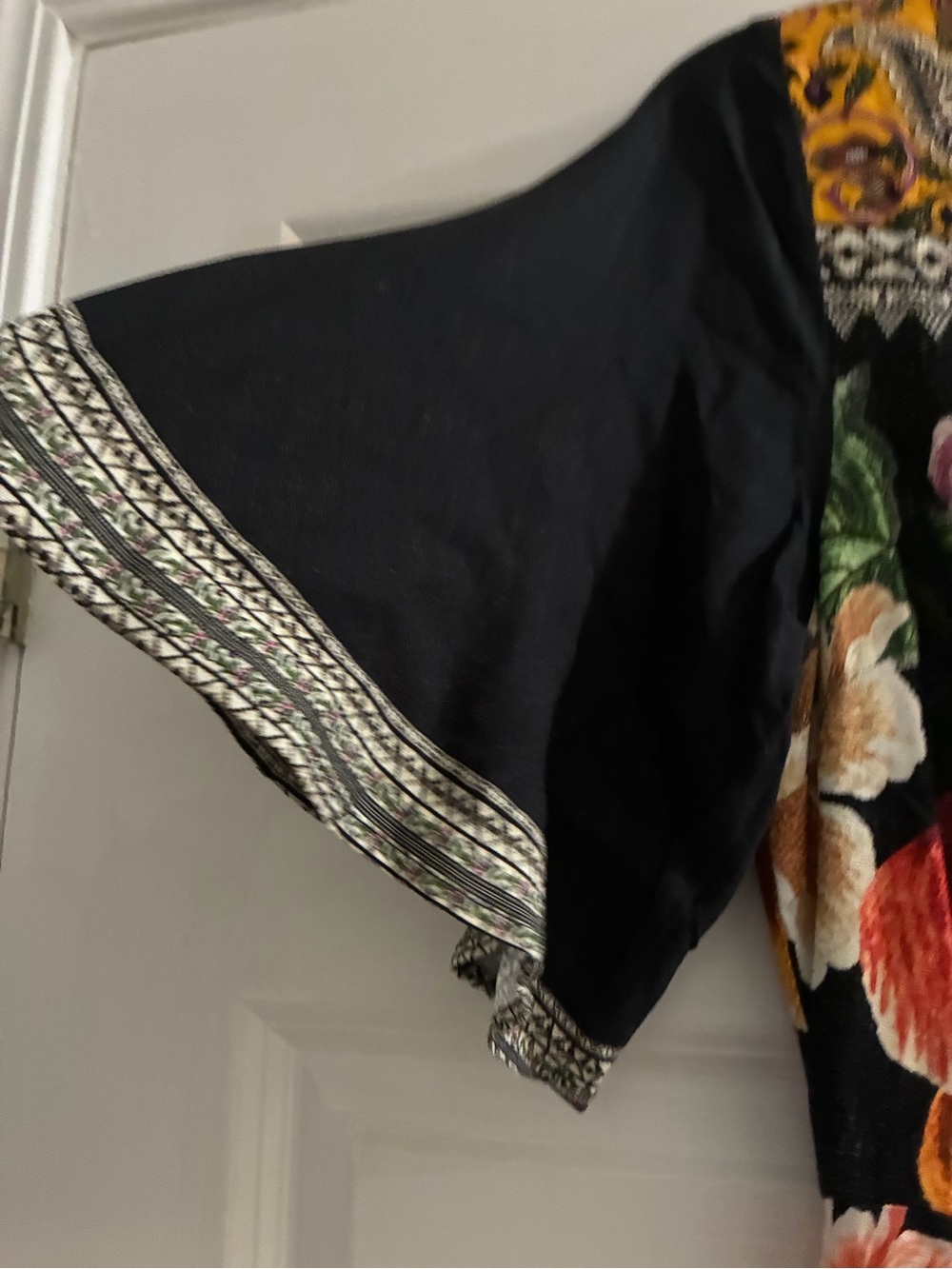 Gorgeous FARM Rio Black & Cream Maxi Dress with Multicolor Floral Print NWT - Picture 6 of 10